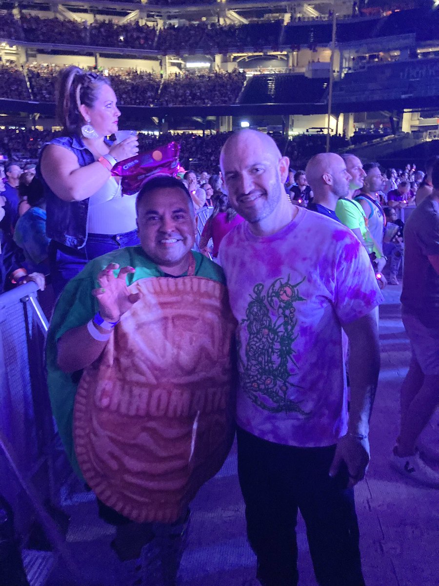 GAGAGUY86's tweet photo. Not THEE Bobby Campbell asking to take a picture of me ☠️#ChromaticaBallAtlanta #ChromaticaOreo #Humbled https://t.co/L9lpYi75by