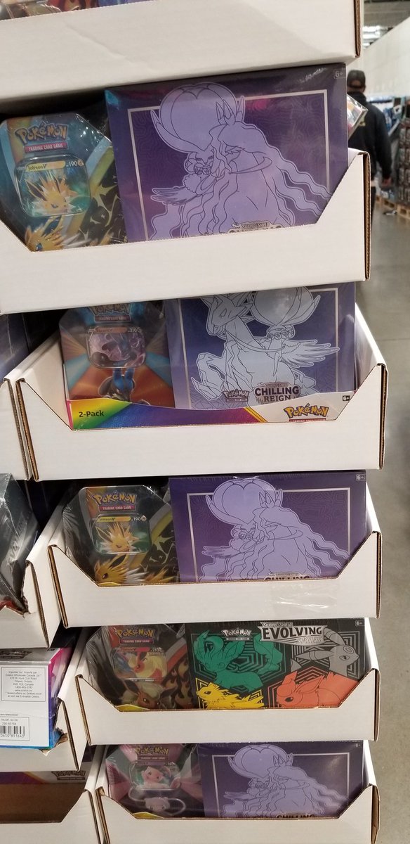 picoPWR's tweet photo. @PokemonTCGDrops Plenty in stock, pallet practically untouched. Tacoma, WA Costco https://t.co/JMIe4aLgBE