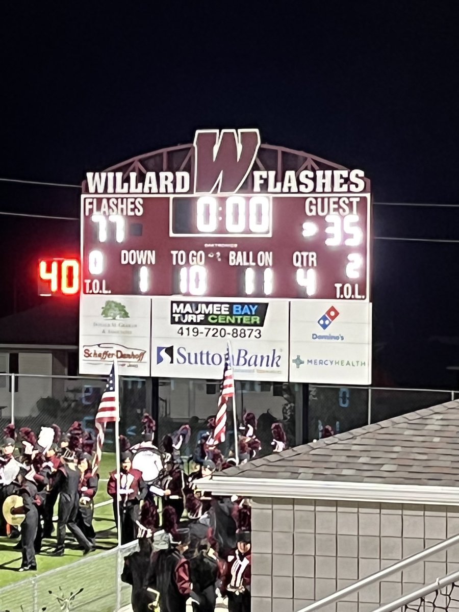 WillardFlashes's tweet photo. ⚡️🏈⚡️🇺🇸 What a great night to be a Flashes Football Fan! Willard defeats Plymouth 77-35. ⚡️🏈⚡️ 🇺🇸 #flashespride #thankyouveterans https://t.co/HG8CZZjeR1