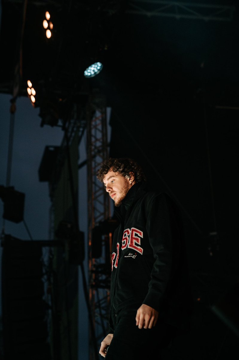 ThisisYared's tweet photo. @jackharlow 🤝🏾 https://t.co/jrLtoGcqeZ