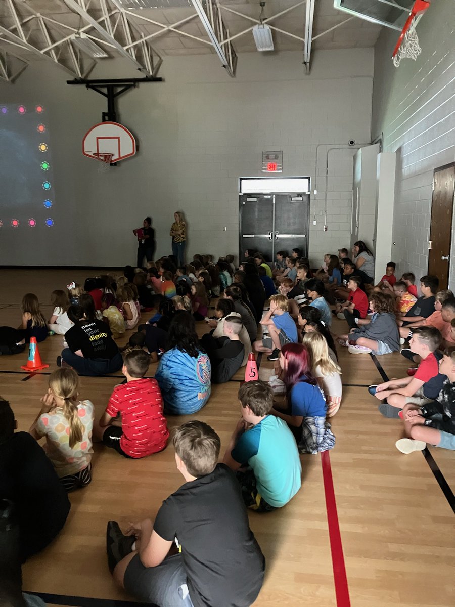 Mott_Leader's tweet photo. Week one priorities: Making connections, soft starts, building a school family. ❤️ our first PLE Family Time! #R7Proud #PLEPride https://t.co/2pjA2rcsNM