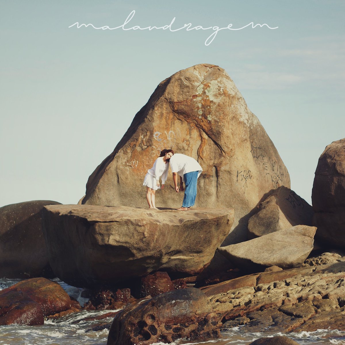 bdon_ofc's tweet photo. MALANDRAGEM feat. Alinne Garruth - 03/09
✨Faça já o seu Pré-save - LINK NA BIO✨ (ou aqui clique aqui⤵️✨)
https://t.co/a0XtUpzNLg
.
.
.
#malandragem #capaoficial #single #singlenovo #musicanova #capa #bdon #alinnegarruth https://t.co/Nz2pjP8wwK
