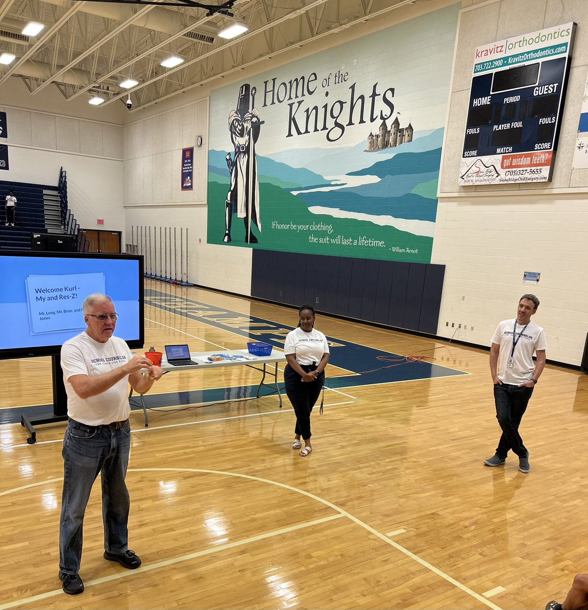 MsDRJohnson1's tweet photo. Champe’s School Counselors ROCK! They enjoyed meeting their Freshman and New Students at Camp Champe 2022! https://t.co/nH1ugJvJiw