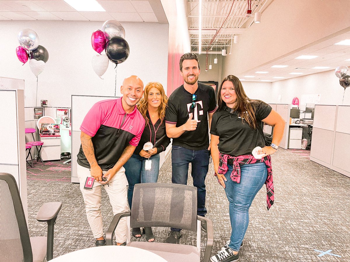 Lori Gibson tweet media