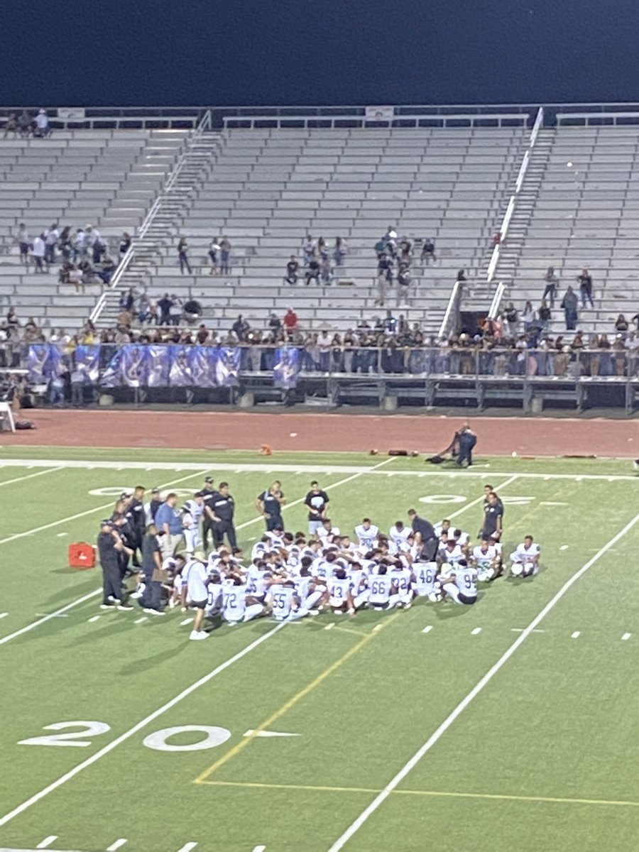 coachruizz's tweet photo. Listen to your coaches bum ass niggas 16-0 https://t.co/XDICjgq22n