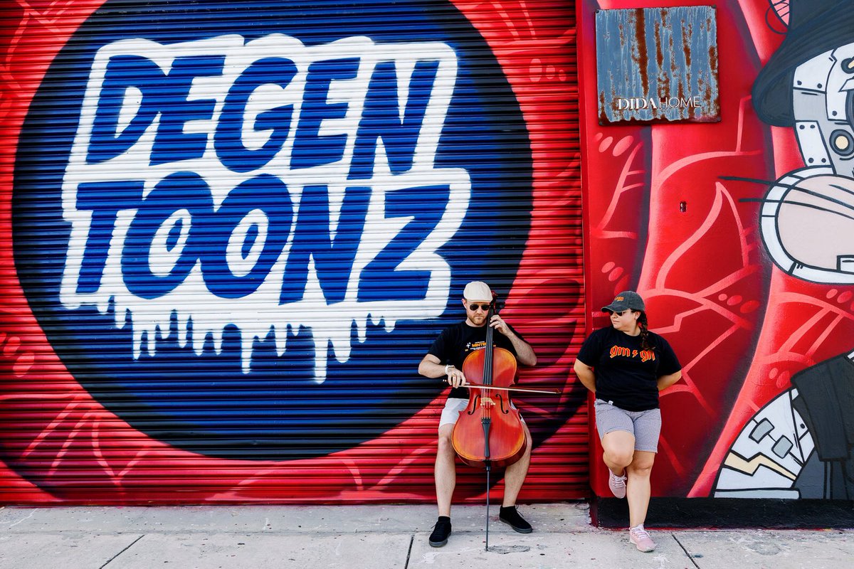 kryptobaby777's tweet photo. The cello vibes were brought IRL @cellolab @DoctorPinkPink 😍@DegenToonz https://t.co/5McWELcdvt