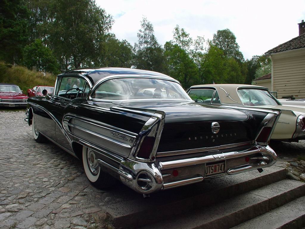 LM68480265's tweet photo. @elonmusk Very impressive! But I still like the old cars better.... https://t.co/szy4gVcp4O
