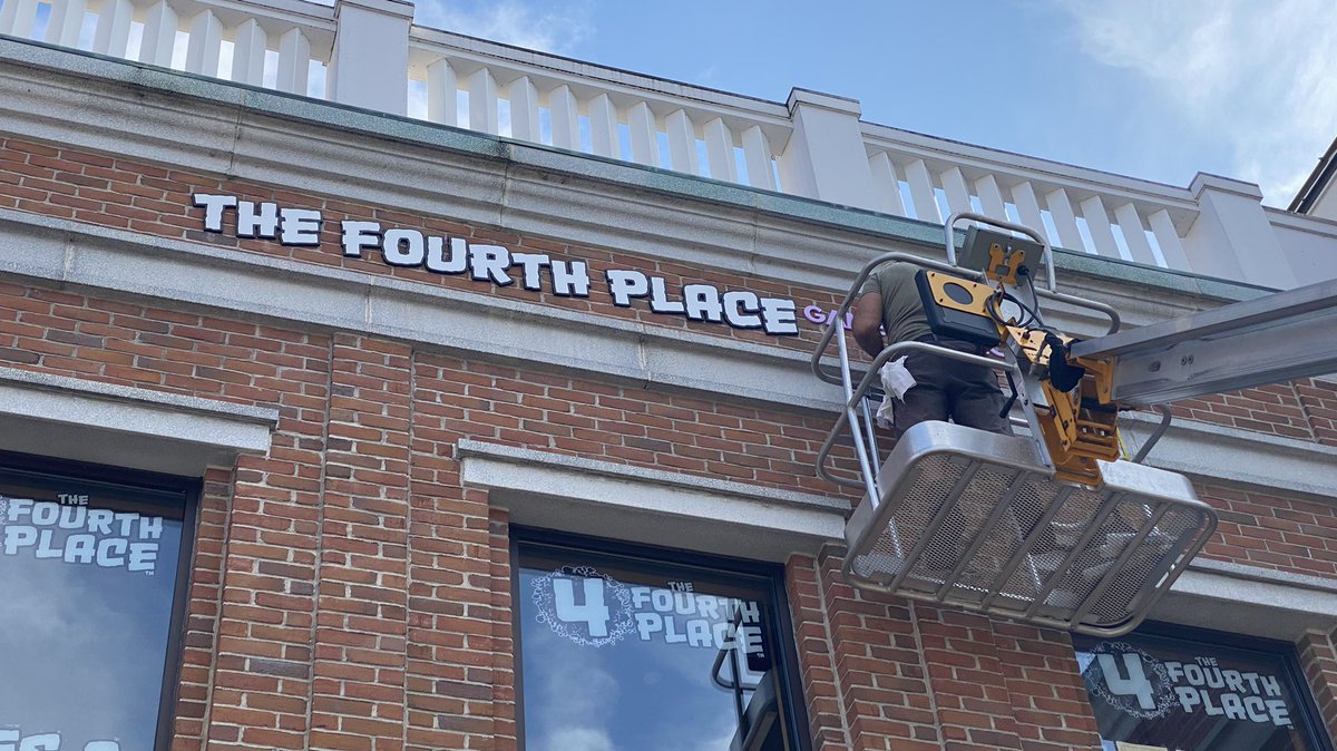 4thplacegames's tweet photo. I was a lot more moved by our sign going up than I expected.

#Dartmouth #flcs #flgs #games #comics #geek #hanovernh #dartmouth #dnd #uppervalleyvtnh @blambot https://t.co/mTy6LbCeLN