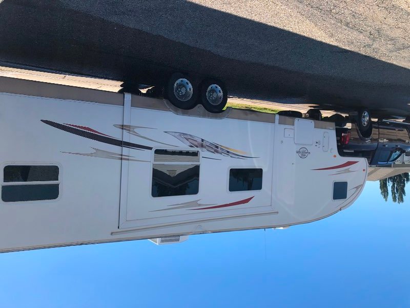 barrhead's tweet photo. 2007 Forest River Surveyor 5th Wheel: Excellent unit with 2 bedrooms. Full size twin beds in the rear bedroom with couch that converts to a bed, drop down table, mattresses are upgraded to standard twin bed mattresses and lots of storage. Front bedroom… https://t.co/SxPQMsA5Xr https://t.co/jnIo01vwdQ