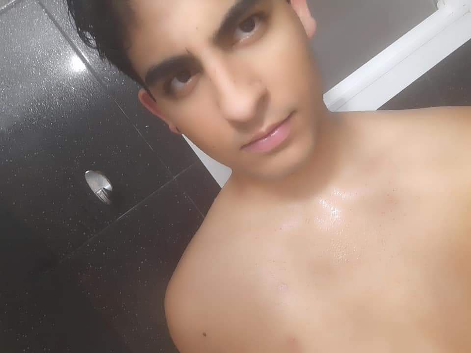 Alguien por madrid para grabar bdsm ? https://t.co/U0HbwEZIkm