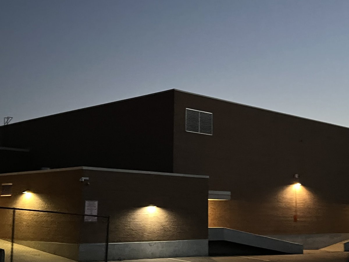 DebbieAAldrich's tweet photo. Here is comparison of the original vs new state of the art facilities! #UnionMiddleSchool

The big question after seeing many of these new schools with aquatic centers, preforming arts centers…are kids doing better in new schools? According to national average the answer is NO! https://t.co/8WZm8jAJCm