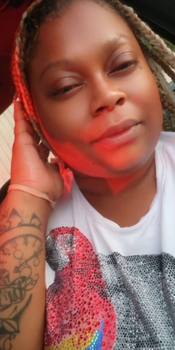 Smoke good weed with a Bad Bitch!!! https://t.co/hQUF4jUMFl