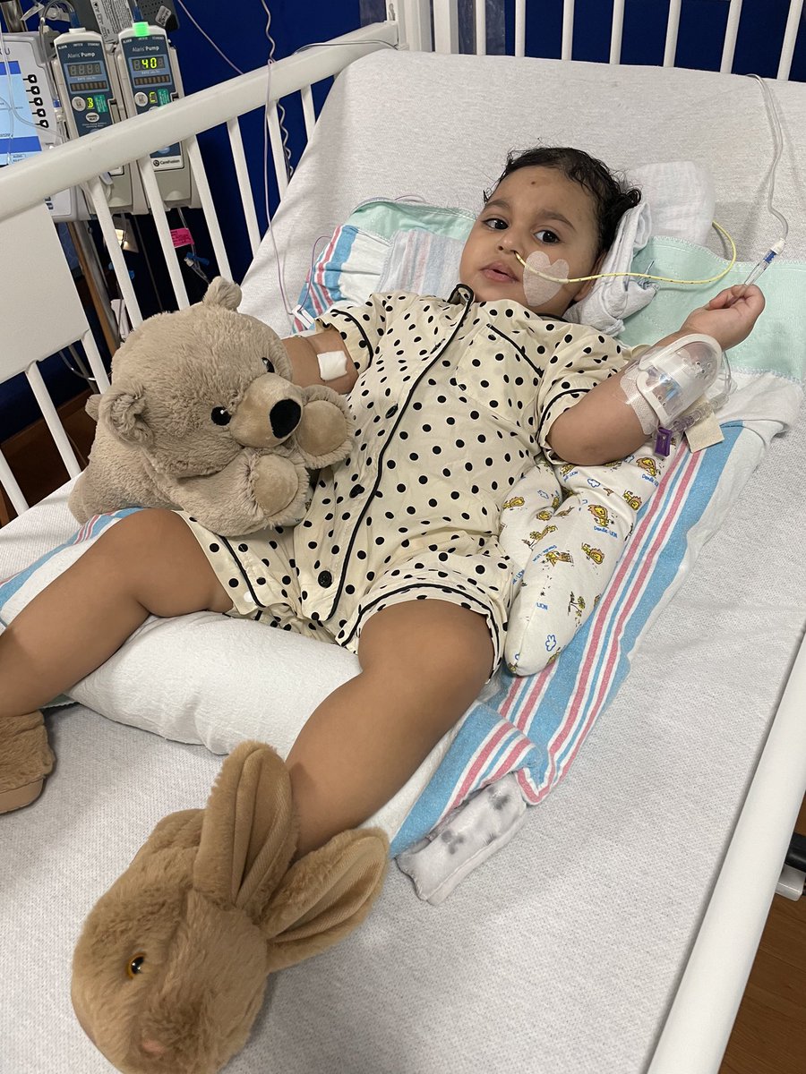Gustavo8_'s tweet photo. Ahora sólo nos queda esperar que ella se recupere para empezar terapias físicas intensas. Ella necesita seguir hospitalizada en un programa de rehabilitación intensiva que puede tomar meses. Sabemos que es una guerrera y que va a superar esto, que volverá a ser La Niña de antes. https://t.co/0UyjRQyTxD