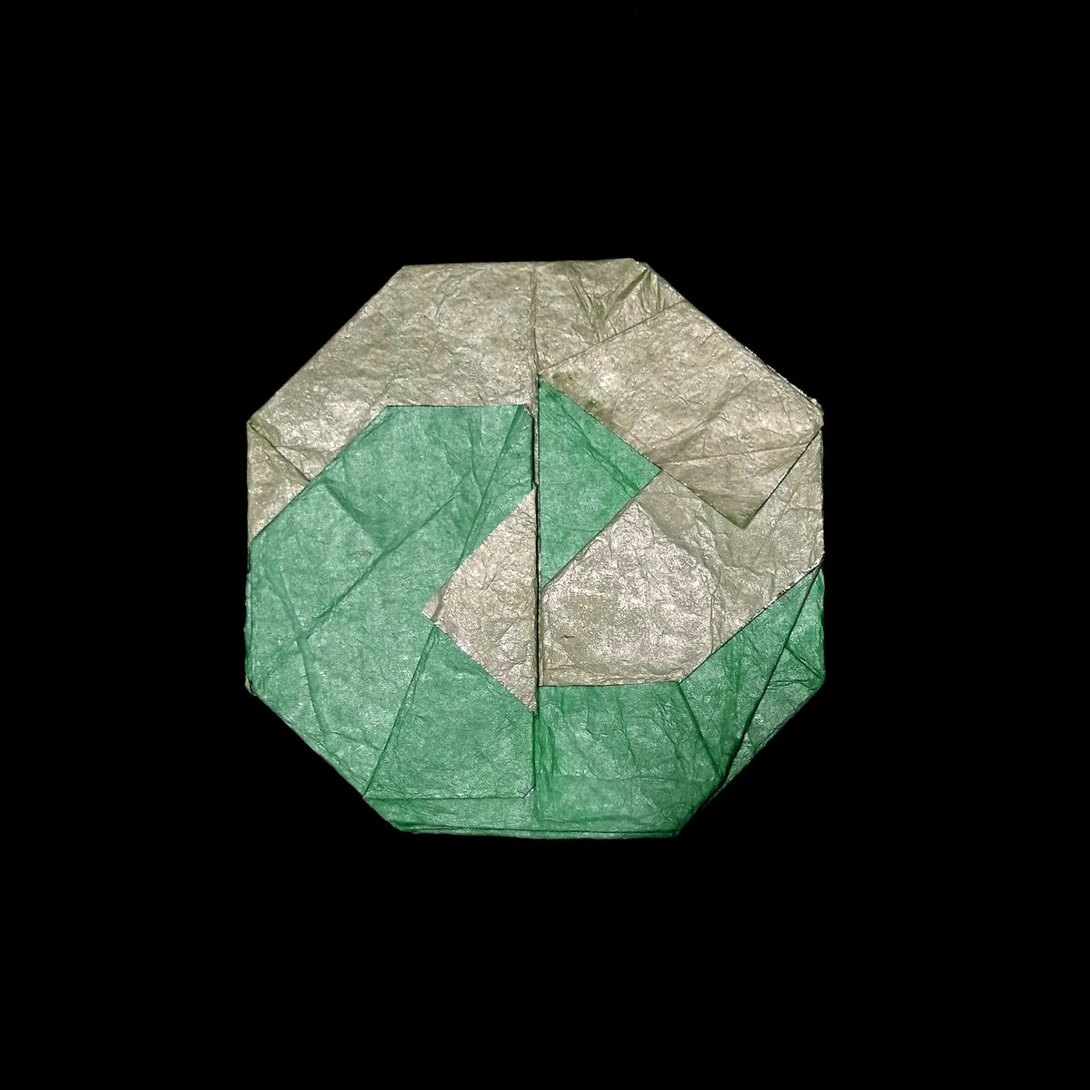 haditahir's tweet photo. der grüne Punkt
desain @haditahir
tutorial https://t.co/DsUP5OphNN (channel: Origami Harri Hadi)
#haditahir #origamidesign 

#origami
#senimelipatkertas 
#оригами 
#折り紙
#종이접기 
#asosiasiorigamiindonesia 
#origamiindonesia 
#origamisymbol
#origamilogo 
#origamicolorchange https://t.co/M366yFaS1L