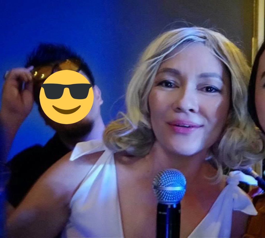EVELYN HUGO??????? EMZ 😹😹