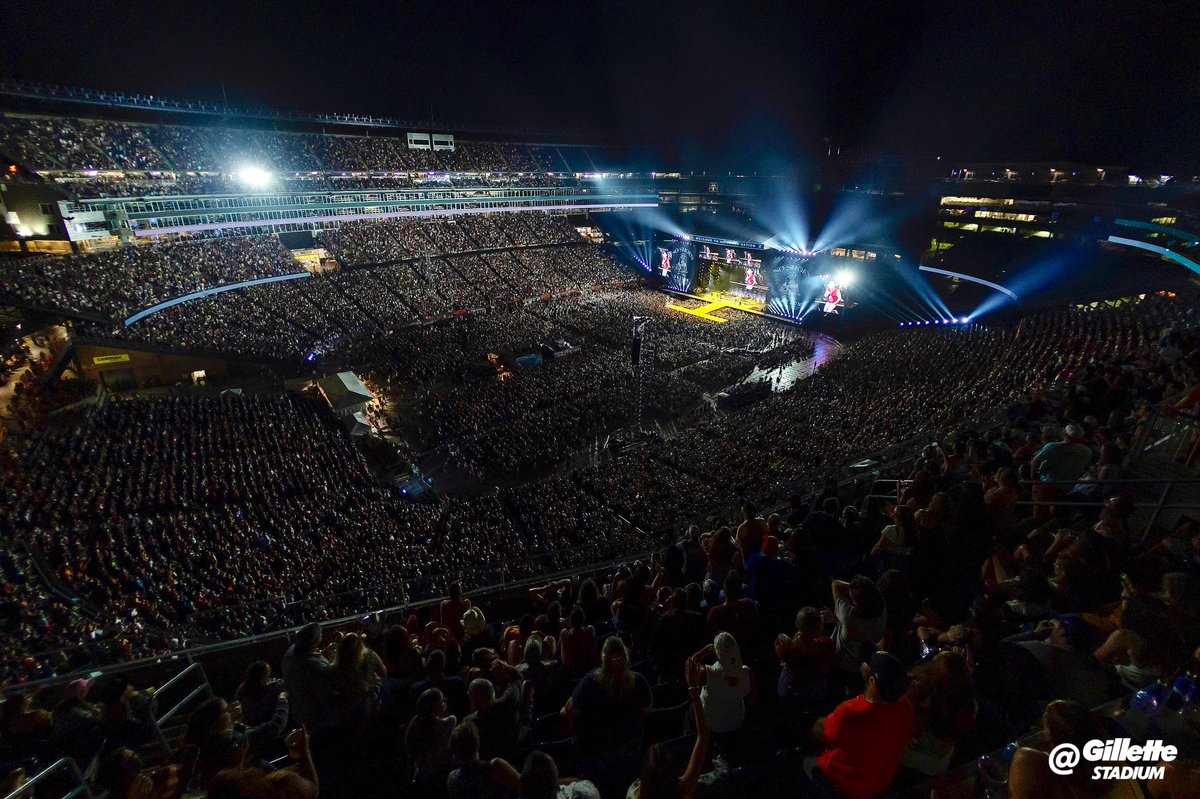 GilletteStadium's tweet photo. “To say we've missed you is an understatement. We've been on the road since April 23 with 1 thing in our sights: this weekend in Foxboro. Since the moment our bus pulled in, we've felt the positive energy/love &amp; that’s what this place is to us. We're going to love you right back” https://t.co/peMxZGOjrF