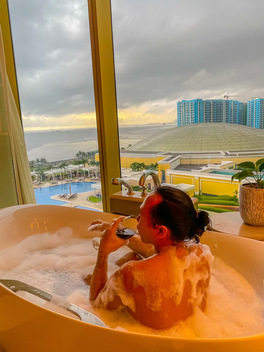 kirbyklaus's tweet photo. Soaking up for fun, but now I only soak up wine. 🍷 

📸 @JLopinoyfan 

#okadamanila #weekendstaycation https://t.co/R8zO5zNbmB
