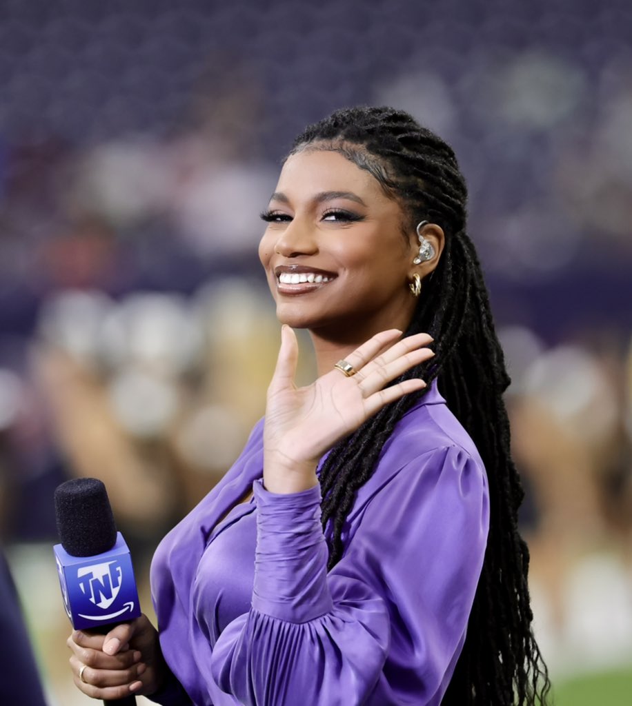 Taylor Rooks on Twitter "Thursday night football 🏈 https//t.co