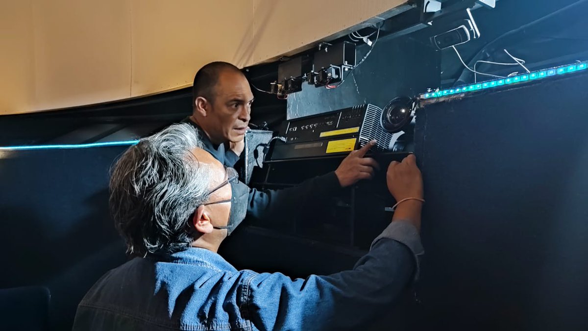 museoelrehilete's tweet photo. Después de 12 años de la ultima actualización realizada al sistema de proyección del Planetario de Hidalgo, el día de hoy, la Maestra Monserrat Jaime Flores Inauguró el nuevo Sistema #Digistar7, dando así, una nueva actualización tecnológica.
#AprendeJugando
#JugandoSeAprendeMás https://t.co/RIiyh6kFl9