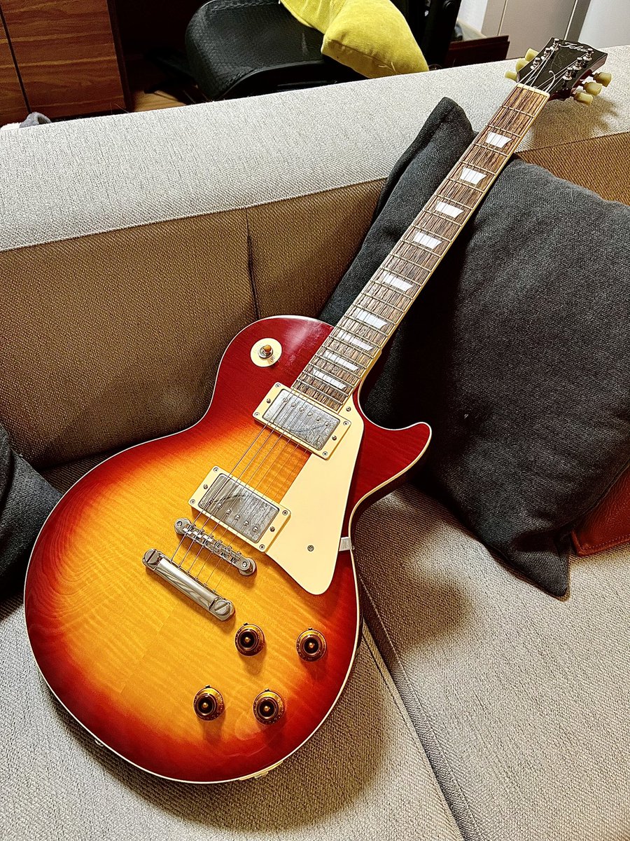 My New Gear… Tokai KLS170 バドフのギクバッグ買いに行ったら時に