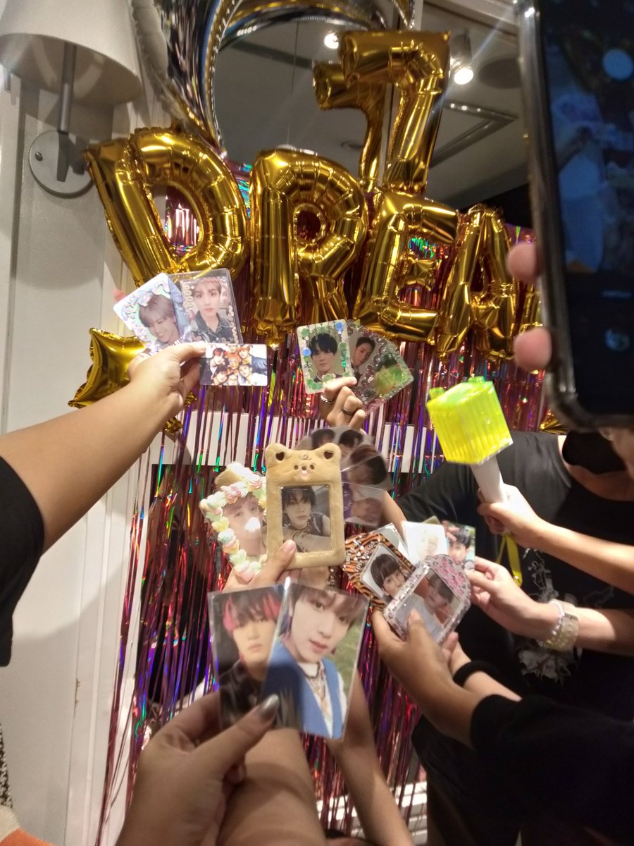 neoluvrrr's tweet image. thank you today!! @neoCSEtech nabudol sa lucky draw 😭 and daming freebies na nakuha HEHHEEHHE next cse ulit !!