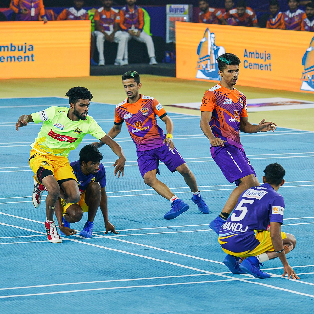 ultimatekhokho's tweet photo. No need to scroll here and there, because the Ultimate Action is happening right here! 😎
Presenting the best 📷 of Day 10 🙌🏻
#CQGvGG #MKvTY #UltimateKhoKho #IndiaMaarChalaang #AbKhoHoga #KhoKho https://t.co/NkMEx20I4w