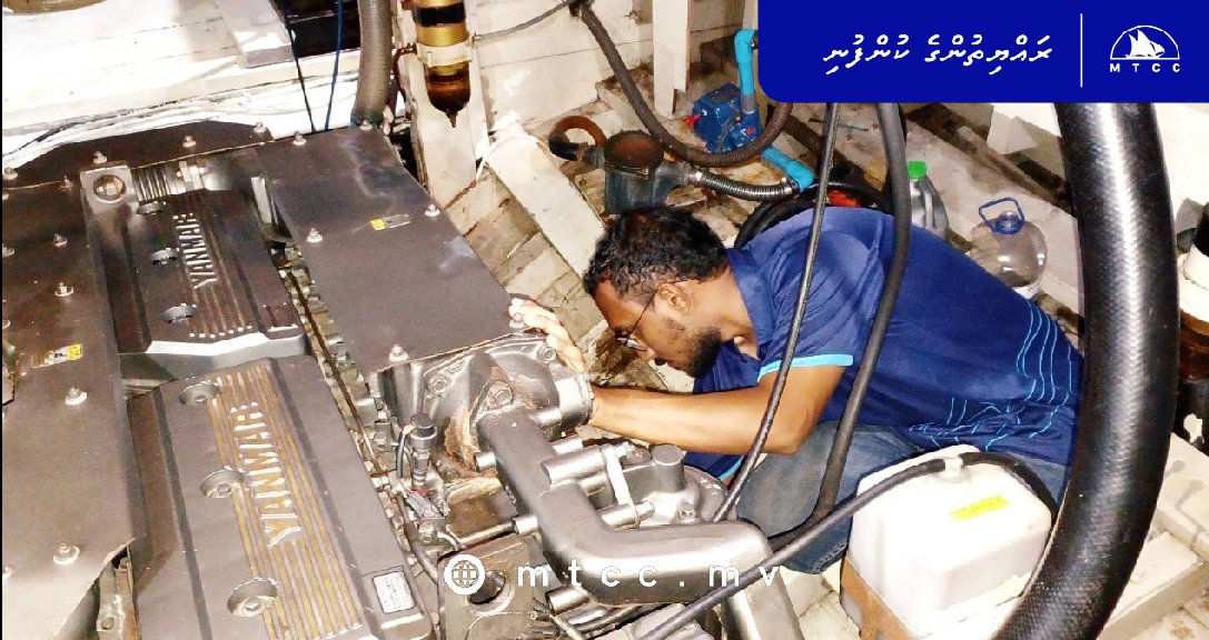 MTCCPlc's tweet photo. Our @MTCCkashavaru team is at Male' harbour meeting with customers to indentify their spare, lubricant, coating, fiber and other requirements. Our team will be actively visiting customers at Male' harbour area today. #yanmarmarine #suzukimarine #castrol #ppgcoating https://t.co/0fU55Rua3N