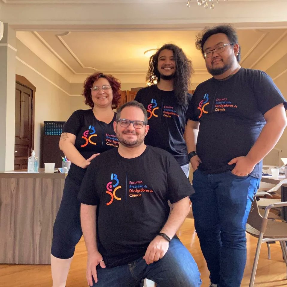 BlogsUnicamp's tweet image. #EBDC DIA 1 - MONTAGEM