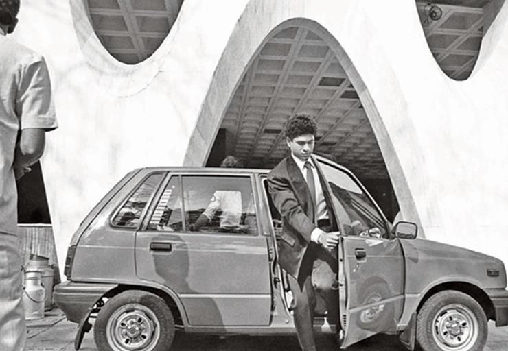 umeshpadhytwt's tweet photo. Indeed a great story  #SachinsFirstCar master blaster Sachin Tendulkar https://t.co/qaXQCBsnIp
