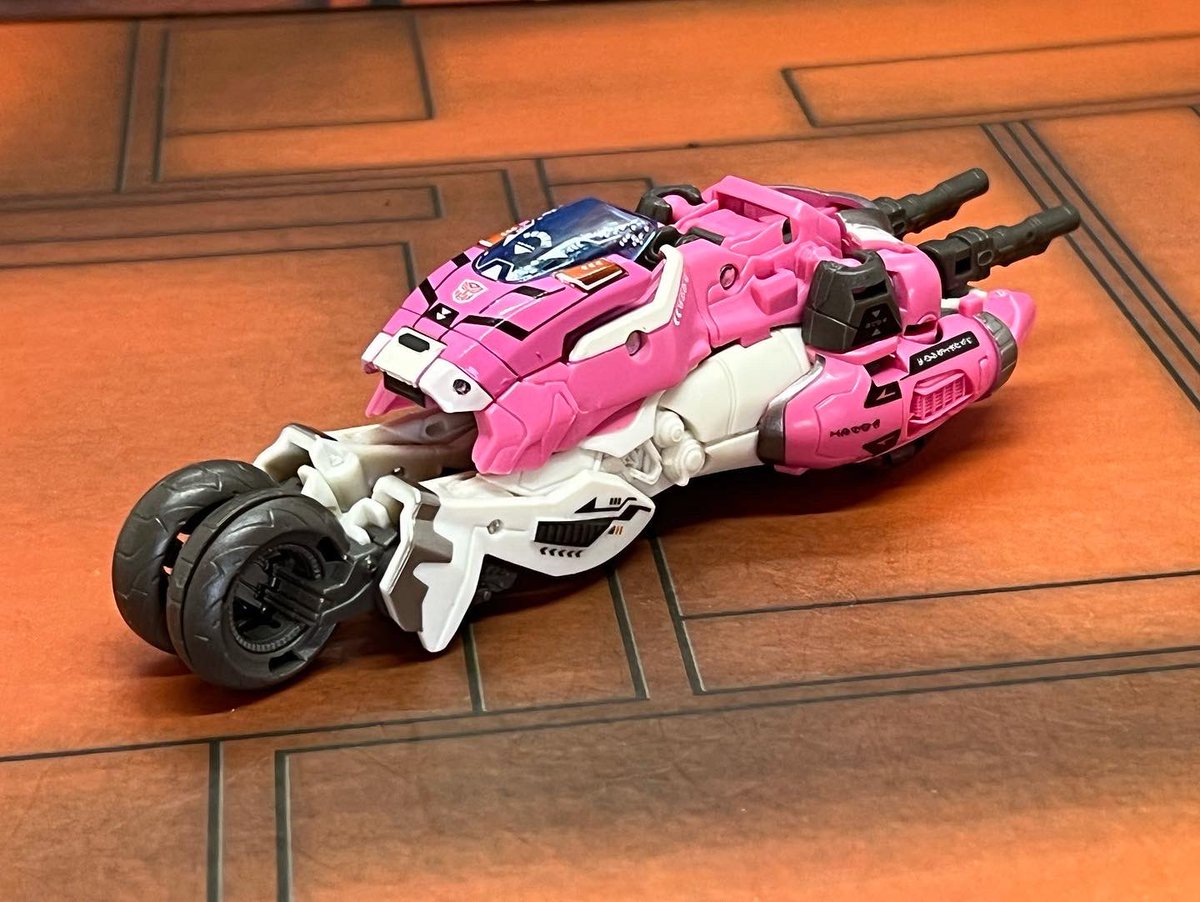 rainspeak2010's tweet photo. 創!光速戰記!?
#變形金剛 #亞希 #博派 #transformers #transformerstoys #transformersforlife #transformersphotography #robots #transformerrobot #arcee #autobots #ss85 #transformersstudioseries #transformersbumblebee https://t.co/TdxaSqcSts