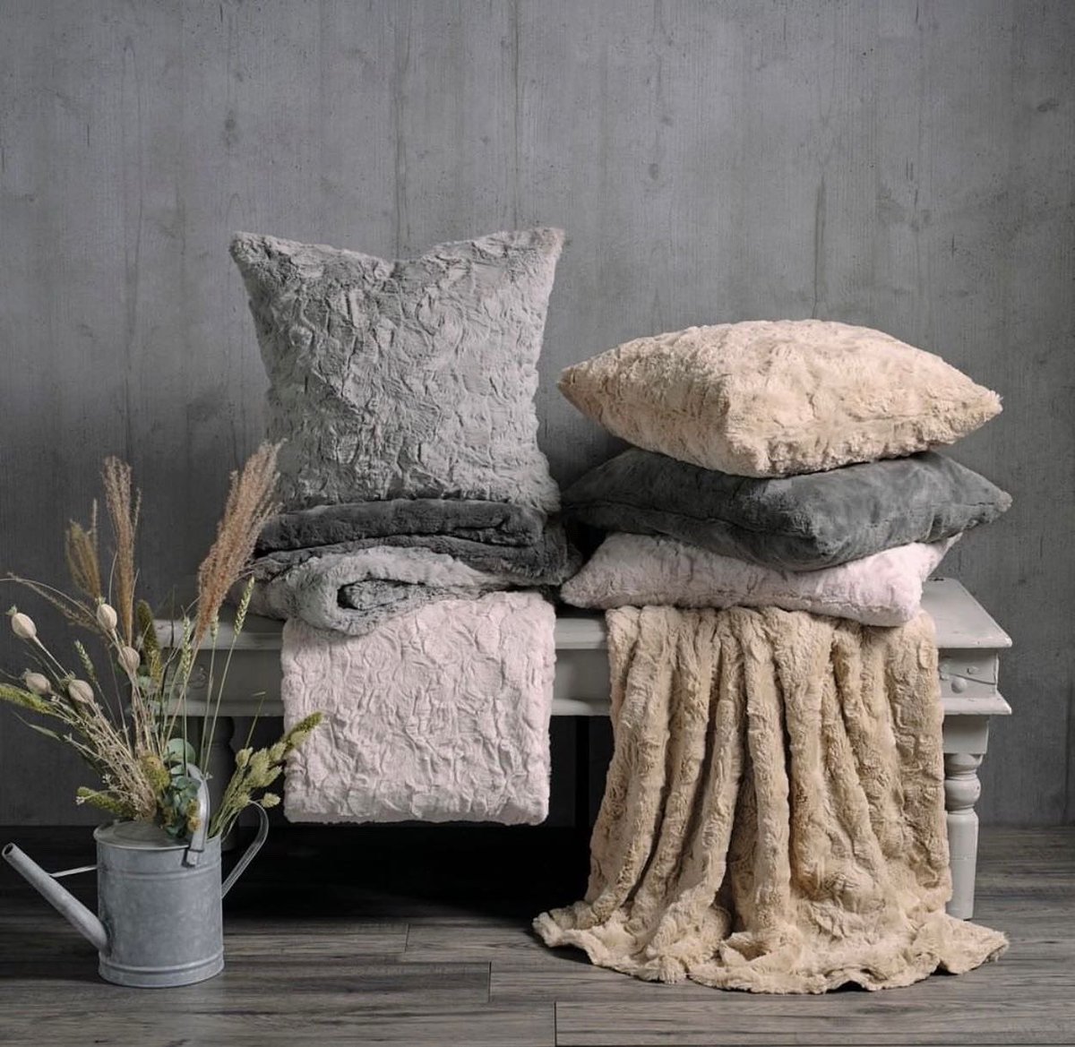 Stunning new faux luxurious fur throws and blankets NOW IN STOCK! 
As the nights start to draw in and become cooler, and the news energy is going through the roof - I think we will all think twice about putting the heating on this Winter.
Grab yours when we open today at 10am x