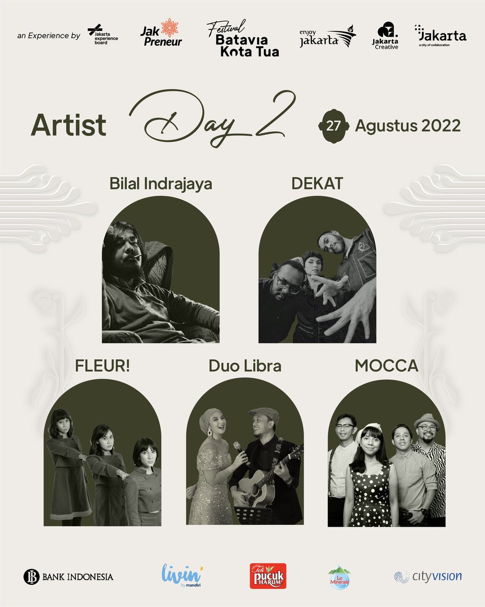 moccaofficial's tweet photo. Hallo #MoccaMusicCard Holder, Malam ini ketemuan yuk di Kota Tua. Kami bawa 3 CD Mocca khusus untuk Holder NFT Mocca. Japri via DM ya kalau sudah disana. https://t.co/9Vt5ZoyxgE