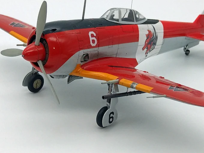 #おいでよデカール部一番やっすいカラーレーザー。クリアデカールと白デカールを色々工夫して組み合わせて白トナー回避。意外とハードル低い時代になりましたよオリジナルデカール。手描き一発なんて出来ない凡人もこういうの出来ちゃうw 版下をチマチマ作るのも面白いぞ。 