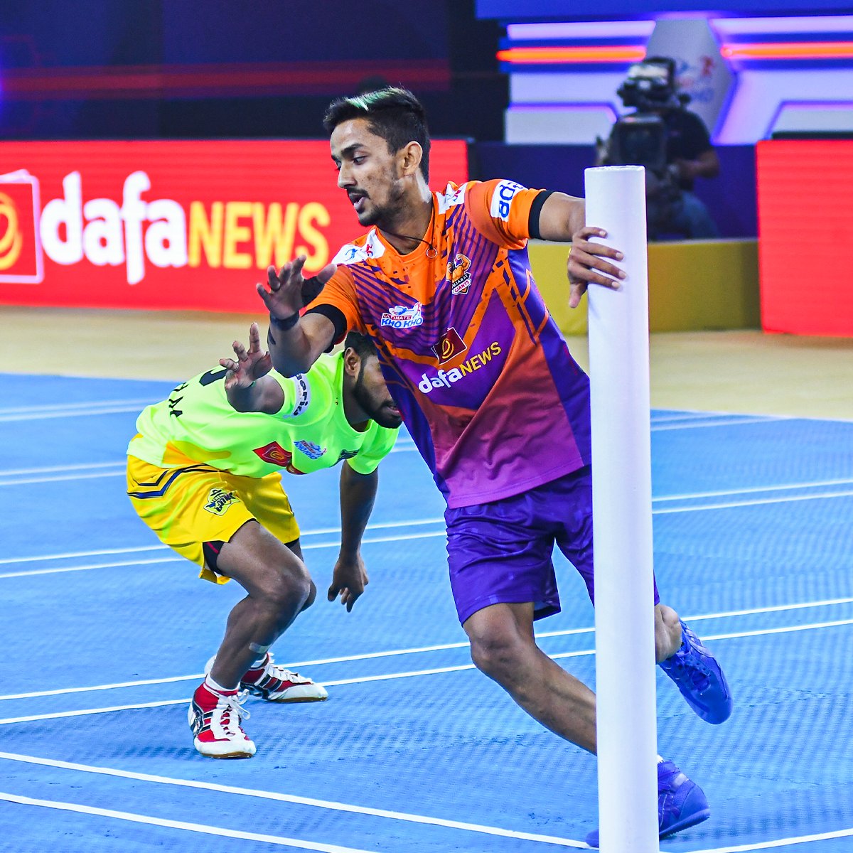 ultimatekhokho's tweet photo. No need to scroll here and there, because the Ultimate Action is happening right here! 😎
Presenting the best 📷 of Day 10 🙌🏻
#CQGvGG #MKvTY #UltimateKhoKho #IndiaMaarChalaang #AbKhoHoga #KhoKho https://t.co/NkMEx20I4w