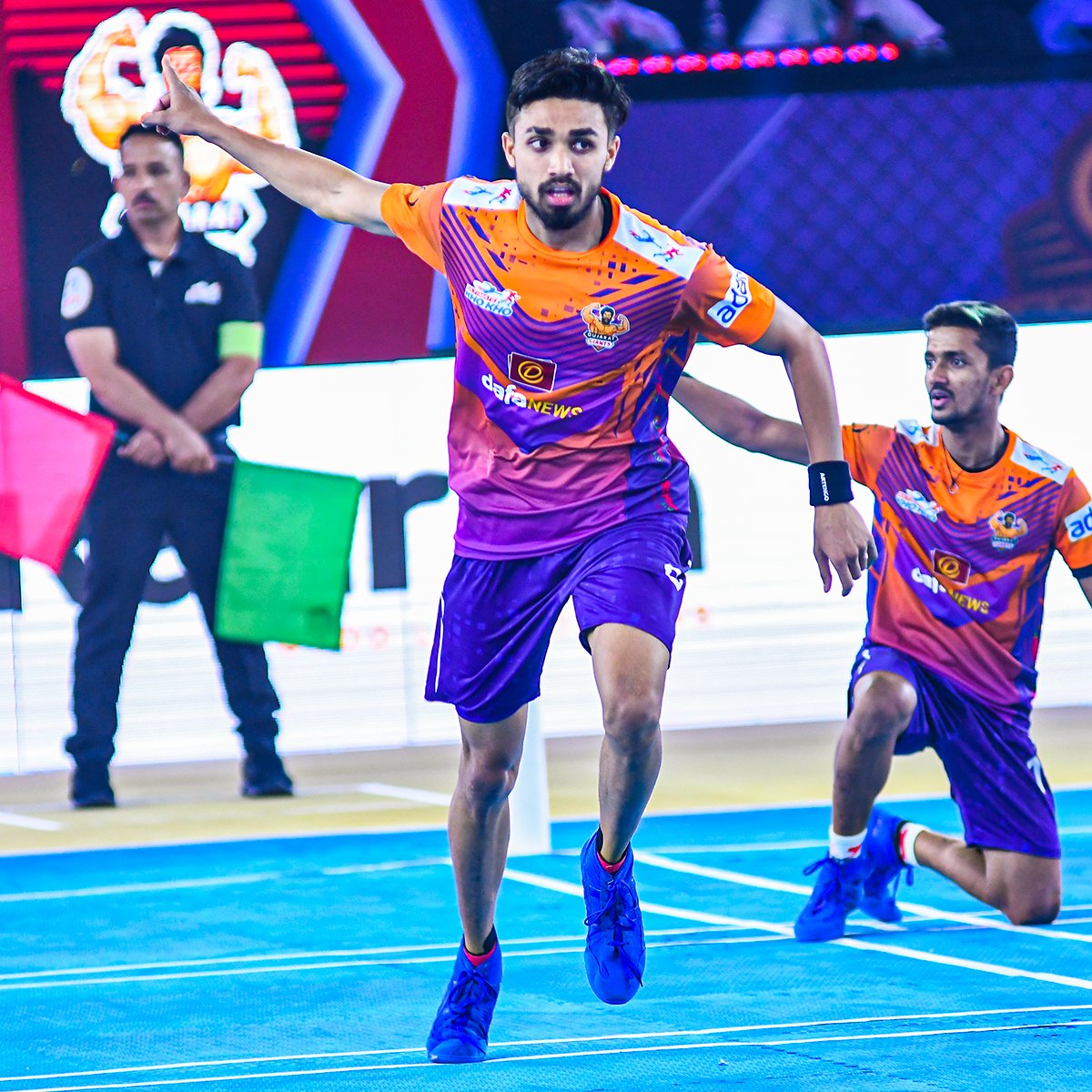 ultimatekhokho's tweet photo. No need to scroll here and there, because the Ultimate Action is happening right here! 😎
Presenting the best 📷 of Day 10 🙌🏻
#CQGvGG #MKvTY #UltimateKhoKho #IndiaMaarChalaang #AbKhoHoga #KhoKho https://t.co/NkMEx20I4w
