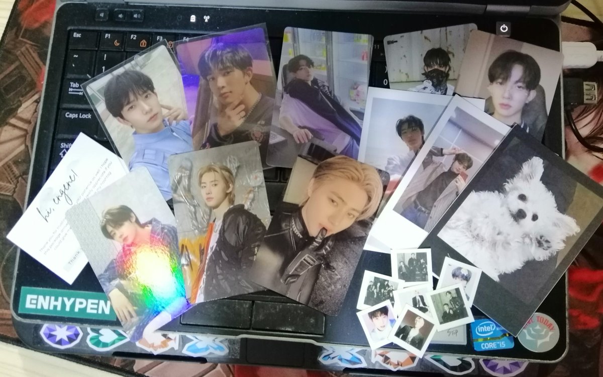 _Hoonnnn_'s tweet photo. My Sunghoon prio pc came home!!
Thank youuu @kbynsll for packing it safely๐ซถ
#kxeefeedbacks https://t.co/vFp1nEZT9e