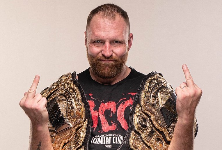 xoliviax09's tweet photo. #AEW #AEWDynamite #AEWonTBS #AllElite #AllEliteWrestling #JonMoxley #Moxley #Mox #JonathanGood https://t.co/SxV6z6KQbZ