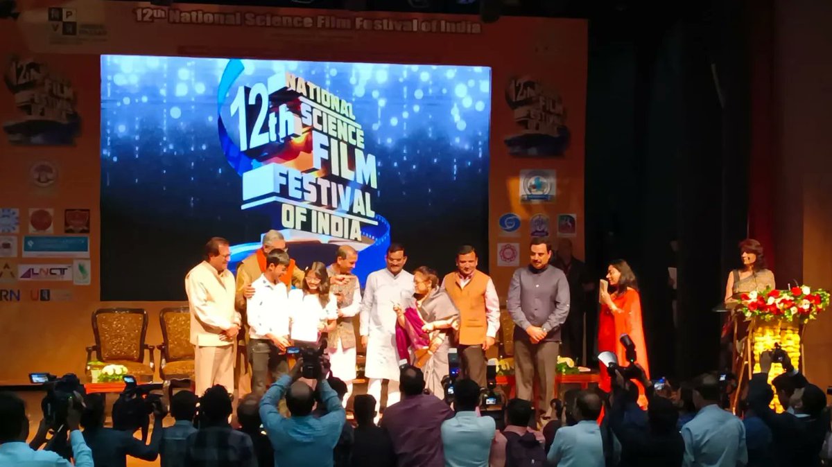 DikshaTweet's tweet photo. Self belief and hard work will always earn one success, this was very well proven by students of Access Patna, not only their films got nominated but were able to won Bronze and Silver weaver award at National Science Film Festival.
#Accesspatna #RELOINDIA #USEmbassyIndia https://t.co/fw9t9BIczQ