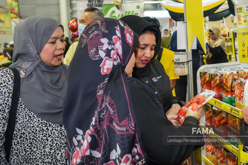 FAMA_Malaysia's tweet photo. #famadihatirakyat
#MalaysiaFest2022
#TeamMAFI
#MAFIMalaysia
#KeluargaMalaysiaTeguhBersama
#KeluargaMalaysia
#kkom 
#japen
#sekuritimakananuntukmasadepan https://t.co/uOV29ezfCZ