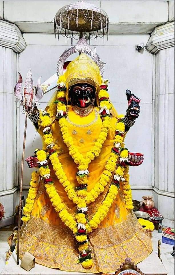 IM_SarikaDixiT's tweet photo. महाकाली के जयकारे से गूंजेंगे धरती - नभ

महाकाली हर लेंगी आपके मेरे सब के कष्ट!!🙏🚩

#जय_माता_दी 🙏🚩❤️
#जय_माँ_महाकाली 🙏🚩❤️ https://t.co/kS3LvSOU5a