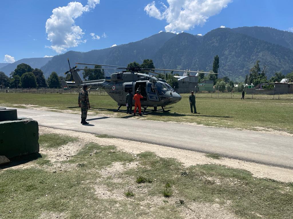 sidhant's tweet photo. Indian Army rescues a Hungarian national who lost his way in Umasila Pass in Himalayan Ranges while trekking. He was airlifted by Indian Air Force to Udhampur for treatment. https://t.co/0VuBJBcqos