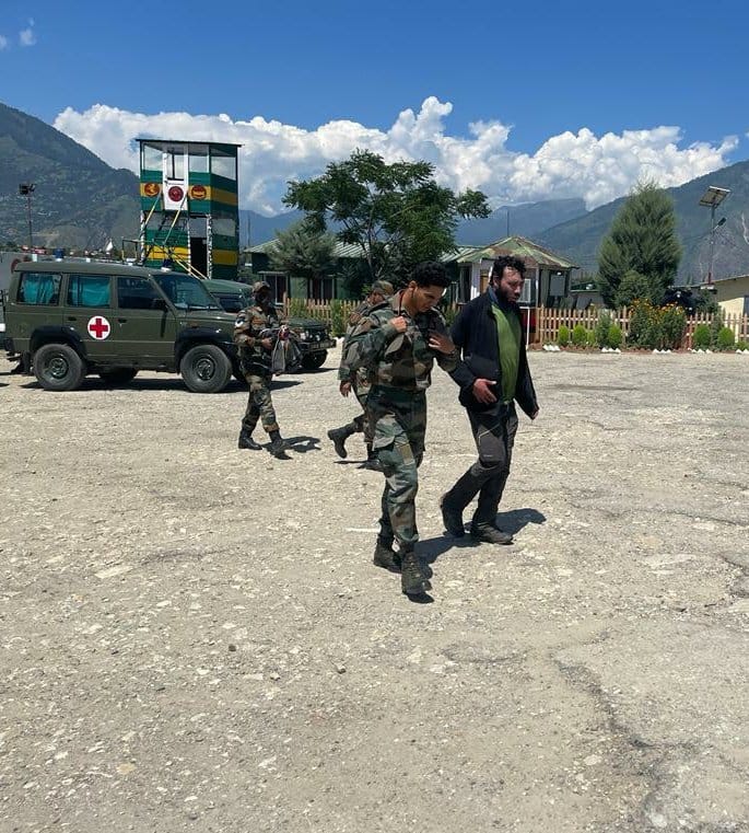 sidhant's tweet photo. Indian Army rescues a Hungarian national who lost his way in Umasila Pass in Himalayan Ranges while trekking. He was airlifted by Indian Air Force to Udhampur for treatment. https://t.co/0VuBJBcqos