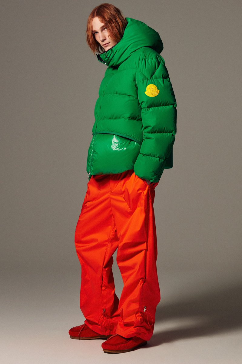 StreetFashion01's tweet photo. Moncler FW22!🖤 https://t.co/8Jo2yONoDA