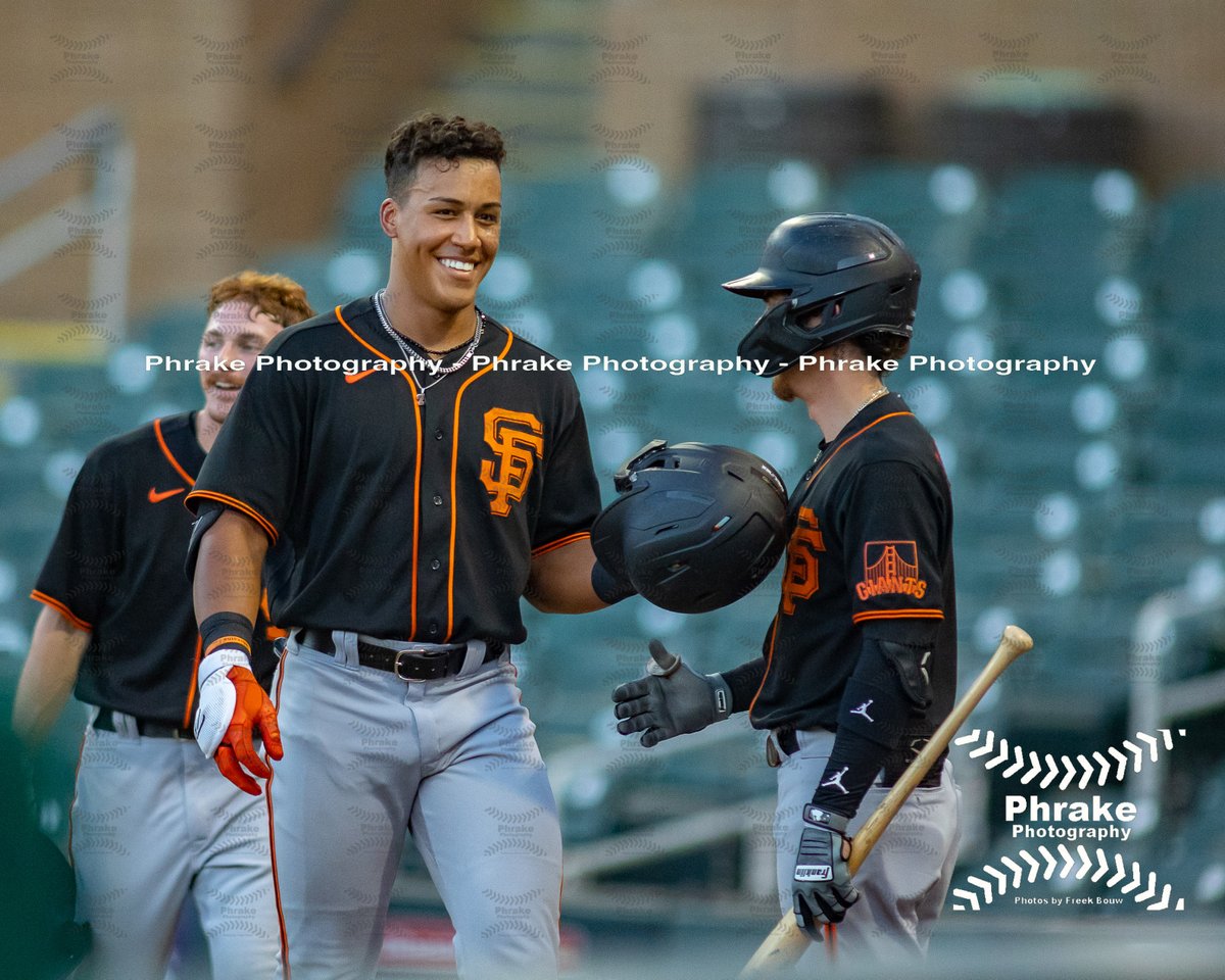 phrakephoto's tweet photo. 2 rn HR for career hr nr 1 Reggie Crawford (8) DH ACL Giants Black 2022 1st rnd @reggiecrawford @UConnBSB #HookC #huskiesbaseball #giants #sfgiants #sfg #SFgameup #gigantes #losgigantes #giantsmilb @sfgprospects
@giantsprospects @giantprospectiv @sfgiantfutures @giant_potential https://t.co/cO6y7fTjnh