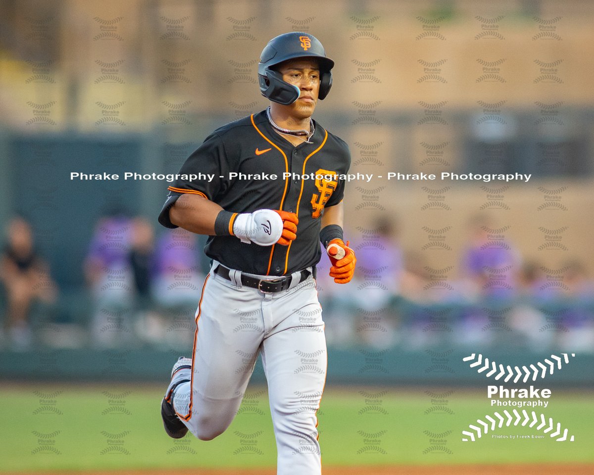 phrakephoto's tweet photo. 2 rn HR for career hr nr 1 Reggie Crawford (8) DH ACL Giants Black 2022 1st rnd @reggiecrawford @UConnBSB #HookC #huskiesbaseball #giants #sfgiants #sfg #SFgameup #gigantes #losgigantes #giantsmilb @sfgprospects
@giantsprospects @giantprospectiv @sfgiantfutures @giant_potential https://t.co/cO6y7fTjnh