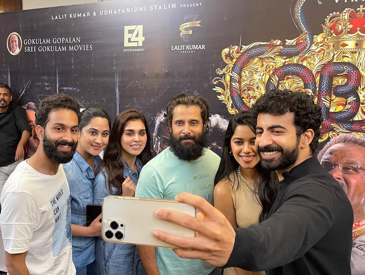 Team #Cobra 👍

#ChiyaanCobraTour #ChiyaanVikram #MirnaliniRavi #MeenakshiGovindharajan