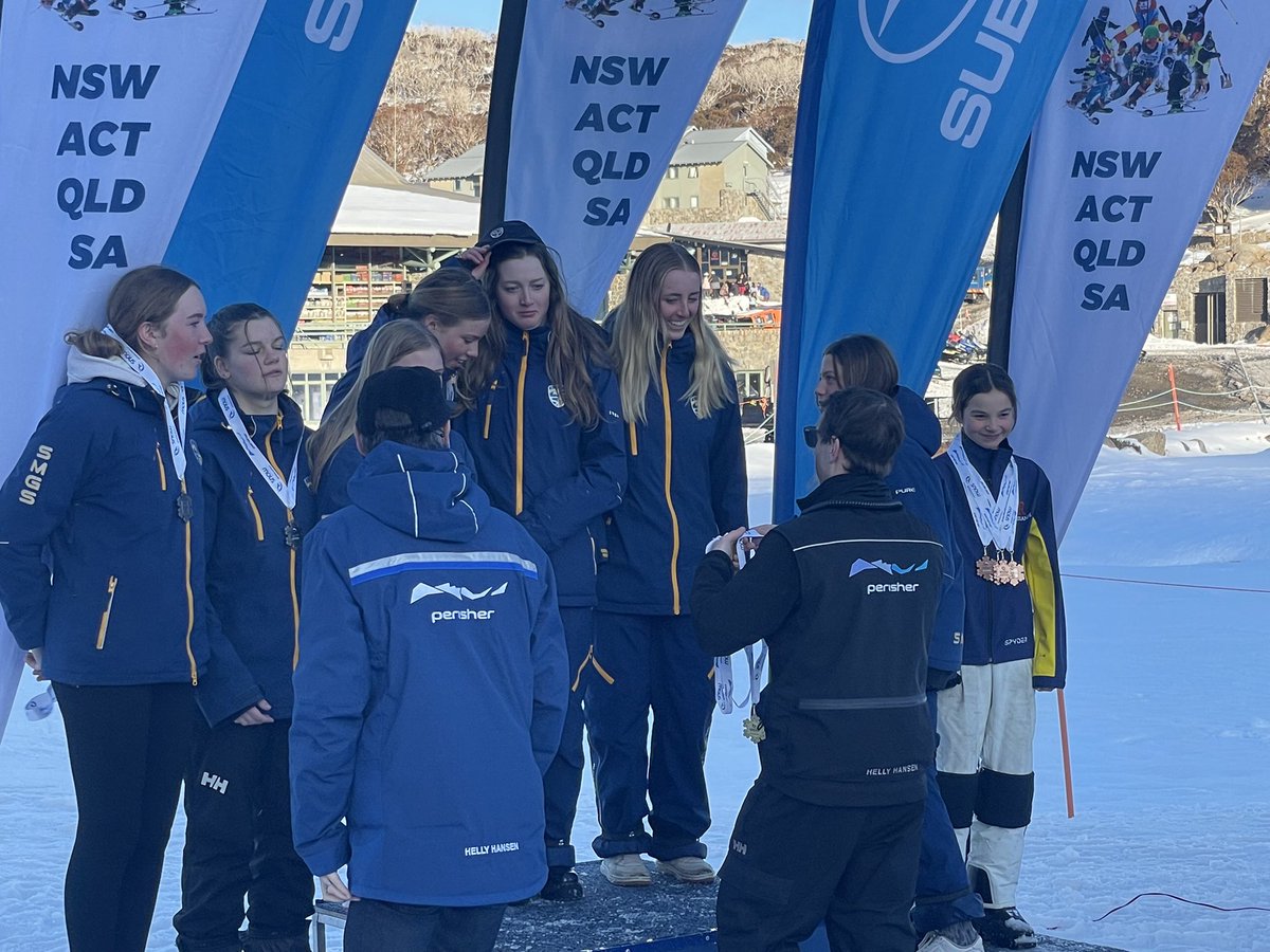 RedlandsSport's tweet photo. Congratulations to Julius who finished 2nd in moguls, and the Div 1 Girls Alpine team (Sienna, Momo, Julia &amp; Brontë) who finished 3rd. Special thanks to Ava who was on hand to collect the medals on their behalf! https://t.co/sBYYelXizg