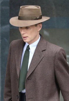 hourly cillian tweet media