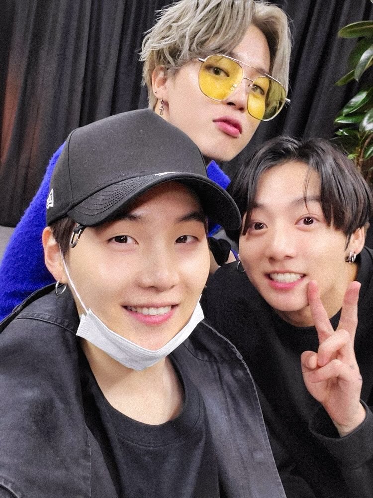 jikookalbum's tweet photo. .them ♡ https://t.co/iImjLYI9hf