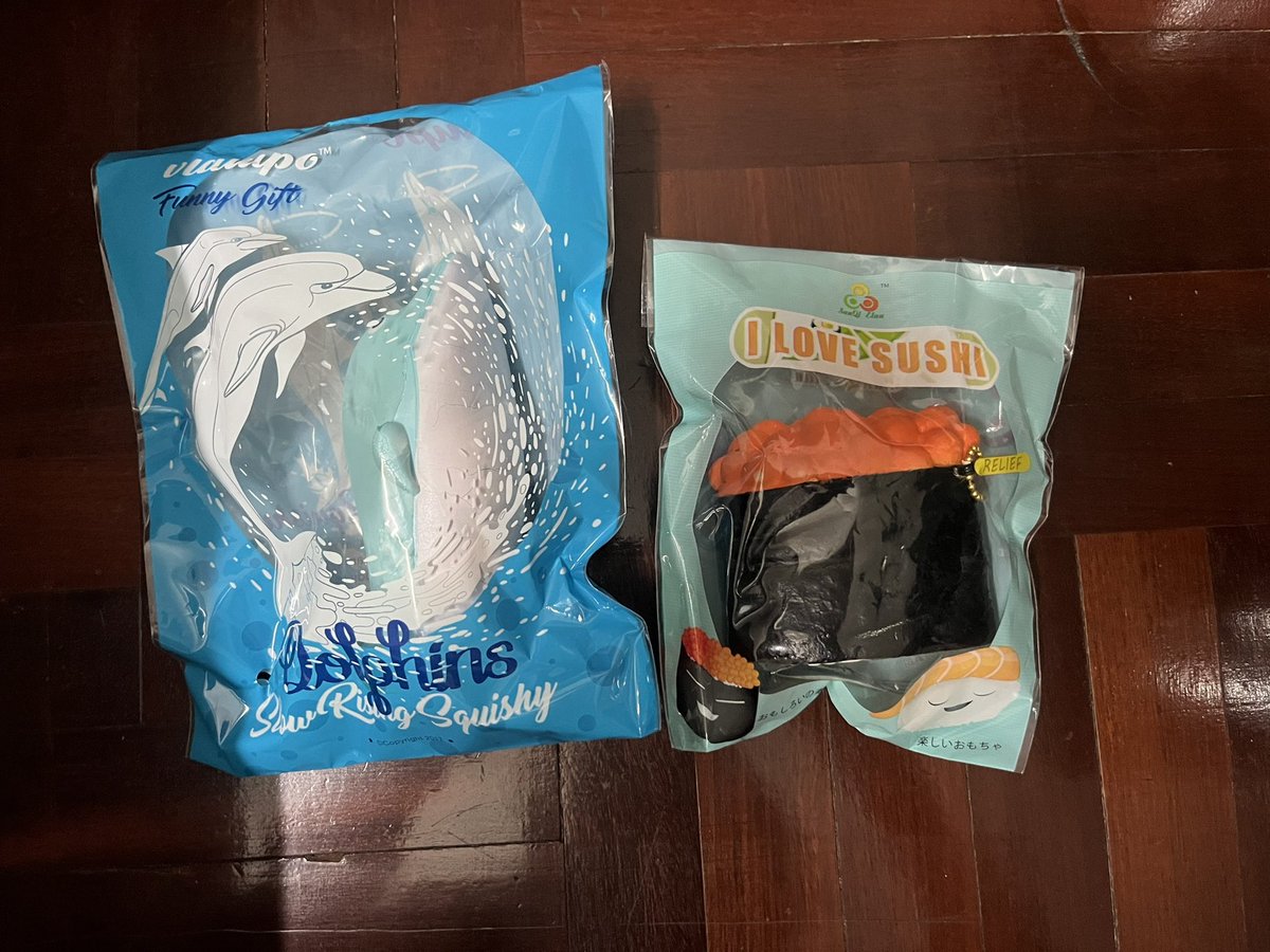 Alwayscqw's tweet photo. ขายคู่130฿รวมส่ง เป็นของมือ1ทั้งคู่นะคะ น้องจะมีตำหนิแตกๆจากโรงงานค่า #สกุชชี่ https://t.co/BWNXIYewln